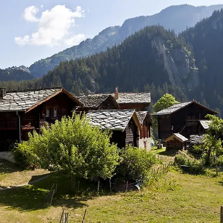Swantee Chalet