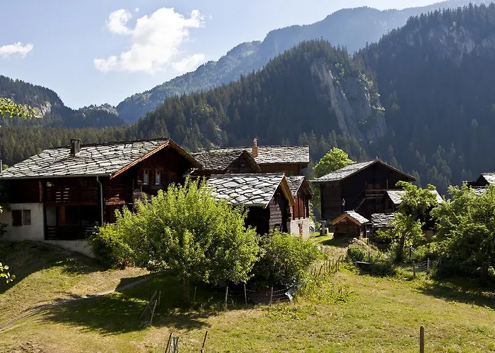 Swantee Chalet